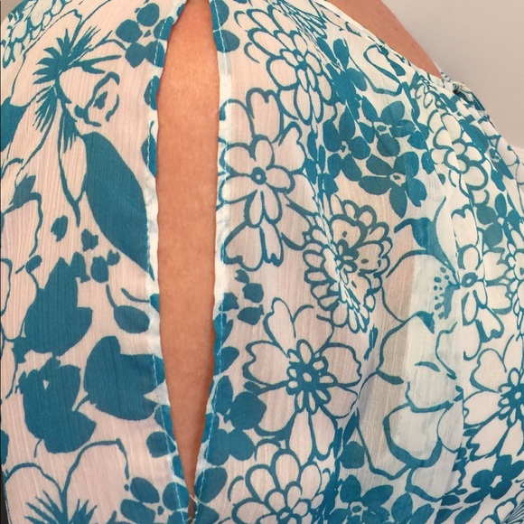 Peck & peck. Cute white with turquoise blouse - Picture 4 of 5